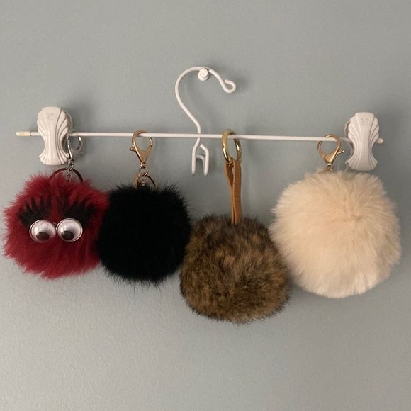 Purse Puff Keycharms - Picture 1 of 7